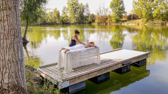 ¡La comodidad de un precioso hotel burbuja en plena naturaleza para unas noches insólitas!