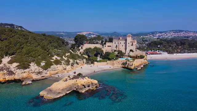 Pensione completa e vista sul mare... cosa si può chiedere di più?