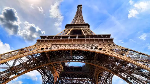 Soggiorno parigino con ascensione alla Torre Eiffel