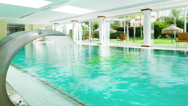 Vacaciones para una familia de tres en Fuengirola en media pensión