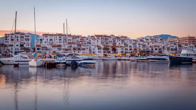 Vacanze in mezza pensione in coppia a Marbella