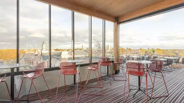 Escapada a Lille con cena en habitación superior