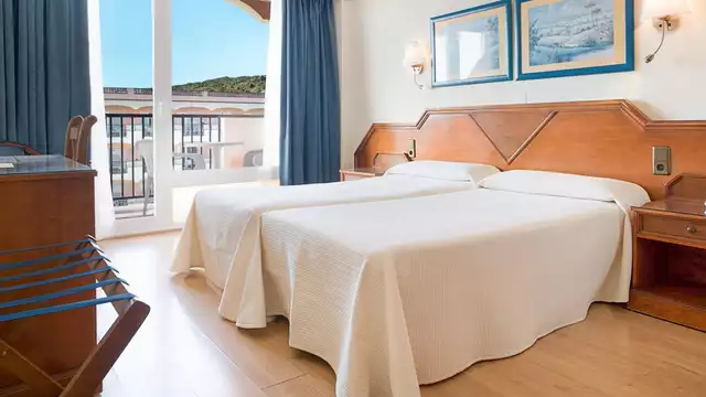 Profitez d'une belle demi-pension depuis la Costa del Sol