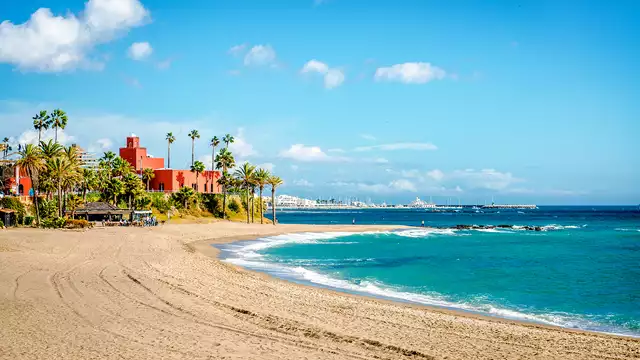 Descubre la hermosa Costa del Sol con toda tranquilidad en pensión completa