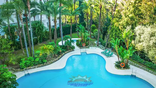 Verblijf in een appartement met uitzicht op zee in Marbella