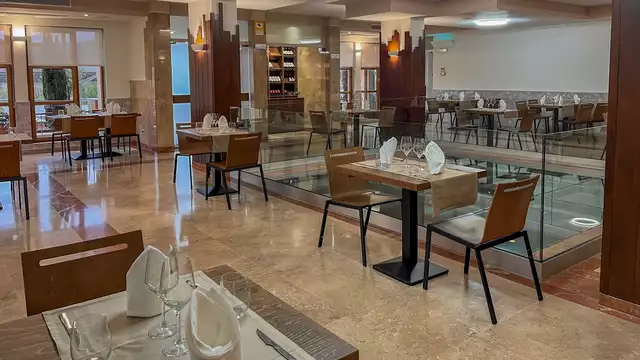 Fuga in camera con vista, cena e spa scontata nelle notti extra