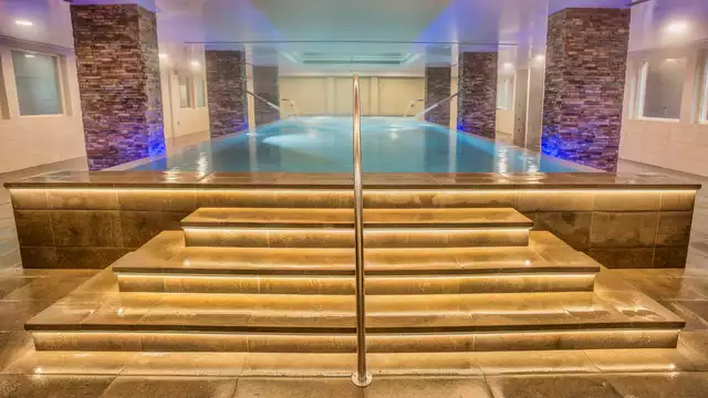 Escapada en Burgo de Osma, en habitacion comfort con acceso al spa y desayuno