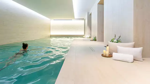 Séjour spa et chambre avec terrasse à Fontainebleau