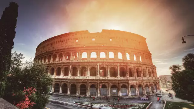 Fin de semana romántico en Roma con media pensión incluida
