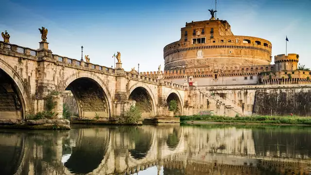 Vacaciones en Roma en una habitación Deluxe