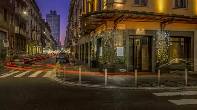 Verken Milaan vanuit een luxueus hotel met een uitstekende ligging