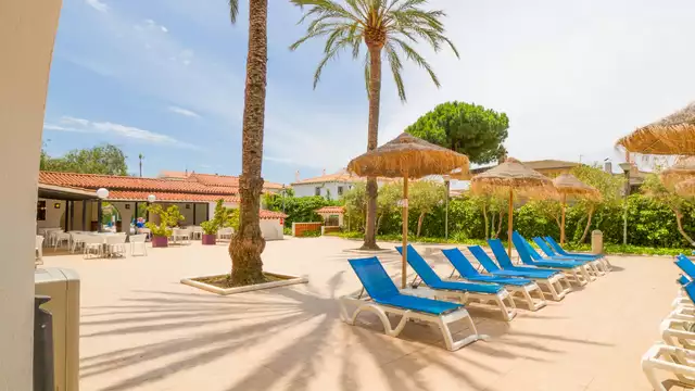 Pensione completa sulla Costa Dorada con un bambino gratis