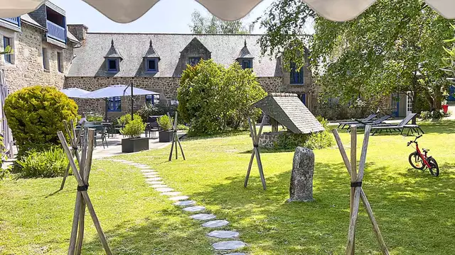 Soggiorno nel verde in un maniero del XVI secolo vicino a Saint-Brieuc