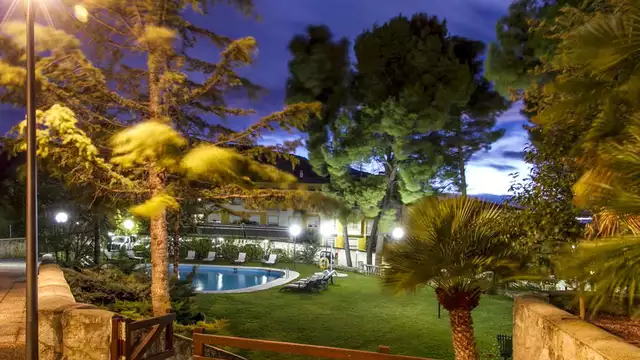En couple près d'Alicante : avec dîner, champagne, décoration romantique et accès au sauna