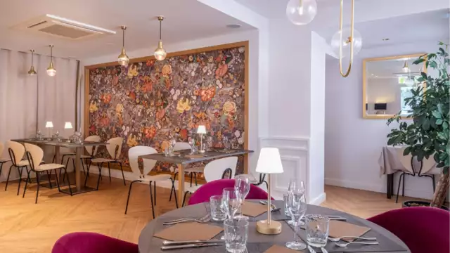 Cena bistró y acceso a la zona de relajación en un elegante hotel de 4 estrellas cerca de Saint-Malo