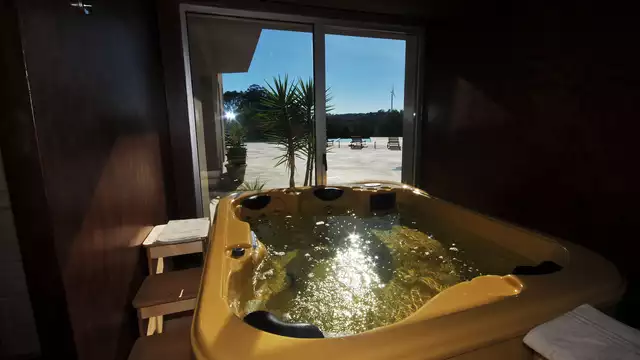 Escapada de lujo en una suite con acceso a zona wellness en Portugal