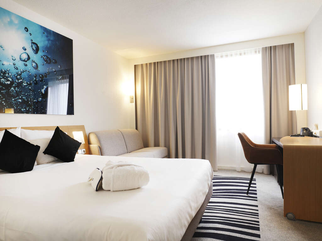 Visitez la belle ville d'Anvers (+bouteille de vin incluse) - 4* - 13