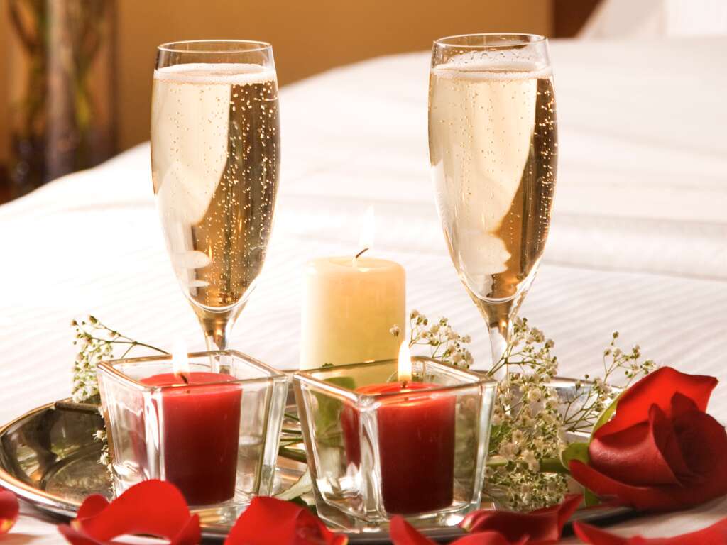 Week-end Romantique À Amsterdam Avec Bouteille De Champagne - 4* (ref 10527)