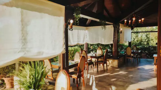 Junior suite con bañera hidromasaje en la habitación en Santillana del Mar