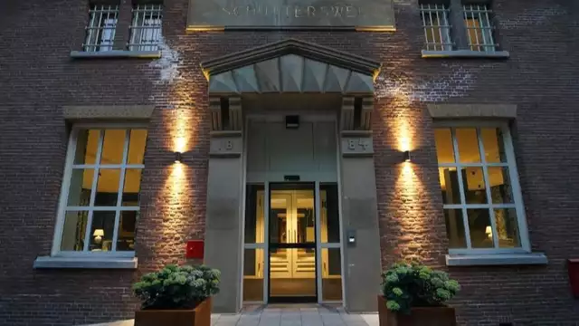 Passez la nuit dans l'ancienne prison d'Alkmaar transformée en hôtel moderne