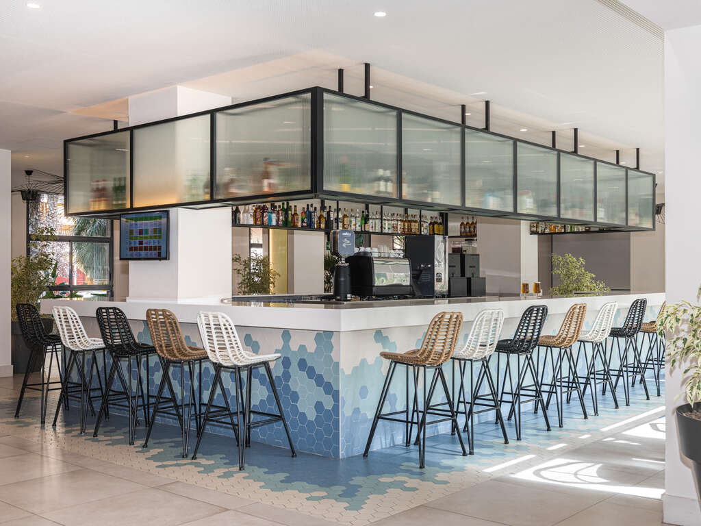 Hôtel 4* à Salou avec petit-déjeuner et entrées pour Portaventura Park ! - 4* - 17