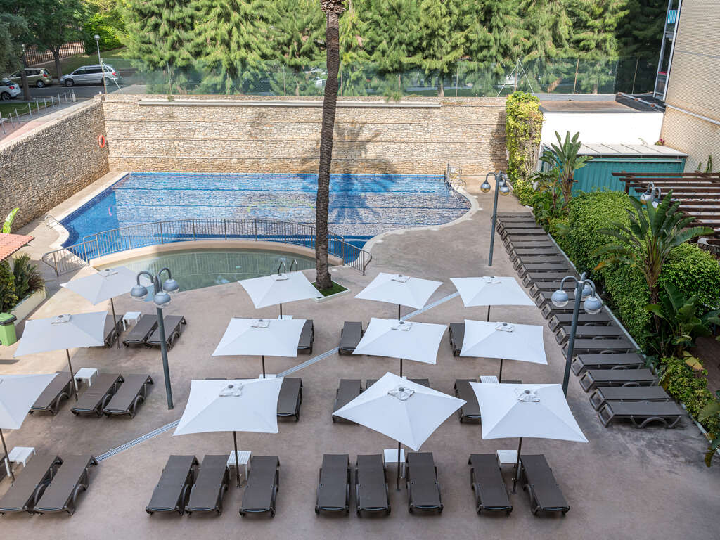 Hôtel 4* à Salou avec petit-déjeuner et entrées pour Portaventura Park ! - 4* - 9