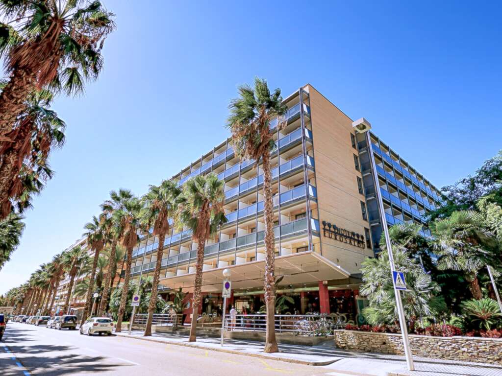 Hôtel 4* à Salou avec petit-déjeuner et entrées pour Portaventura Park ! - 4* - 6