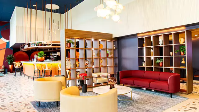 Luxe uitje met champagne in de zakenwijk van Lille