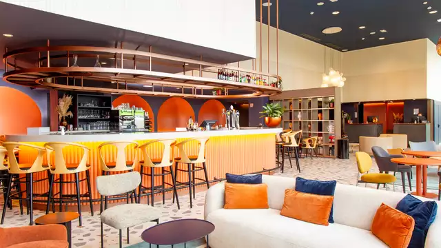 Luxe uitje met champagne in de zakenwijk van Lille