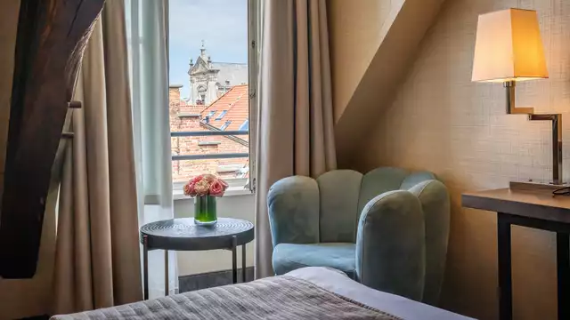 Exclusif: Escapade romantique avec surclassement + croisière sur les canaux