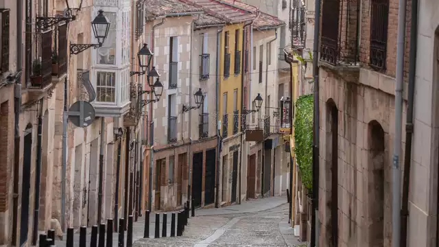 ¡Disfruta de una escapada con desayuno y acceso al spa exterior en Tafalla!