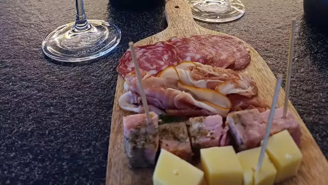 Arrivée goutue avec des produits locaux