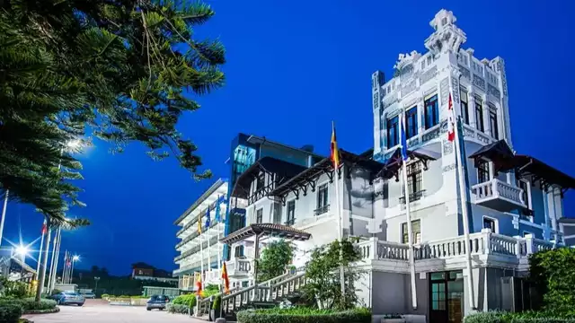 Escapada con desayuno, vistas al mar y mucho más en un palacete de Ribadesella