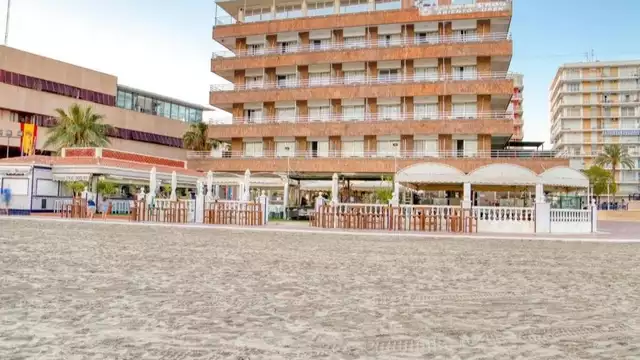 Romanticisme dans une chambre avec vue sur la mer près d'Alicante