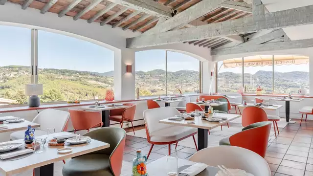 Ontspannende ontsnapping in het hart van de Provence tegenover de wijngaarden van Bandol