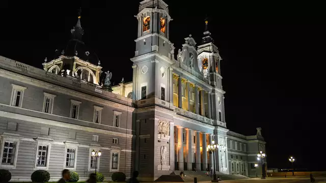 Fin de semana en Madrid con visita guiada por la ciudad