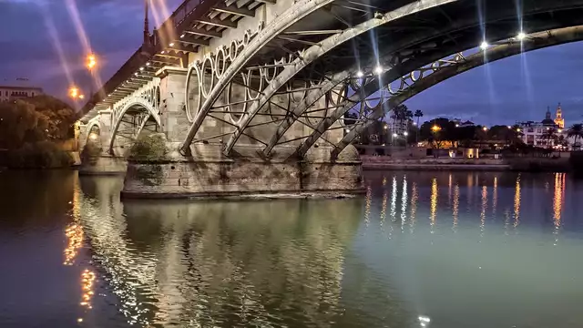 Modernità e tradizione a Sevilla
