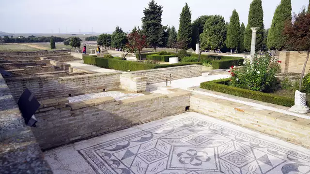 Agradable estancia en Sevilla con visita de Itálica