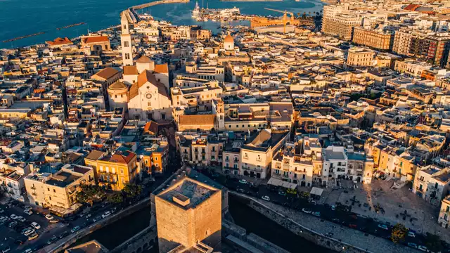 Vakantie in Apulië, aan de rand van Bari, in een superior kamer met zeezicht