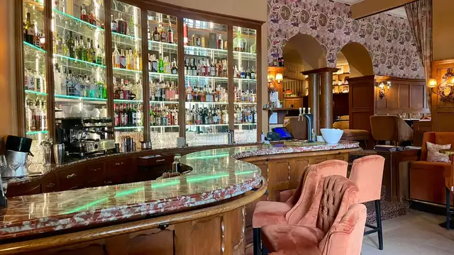 Relájate en suite durante una estancia 4* en pleno corazón de Chartres
