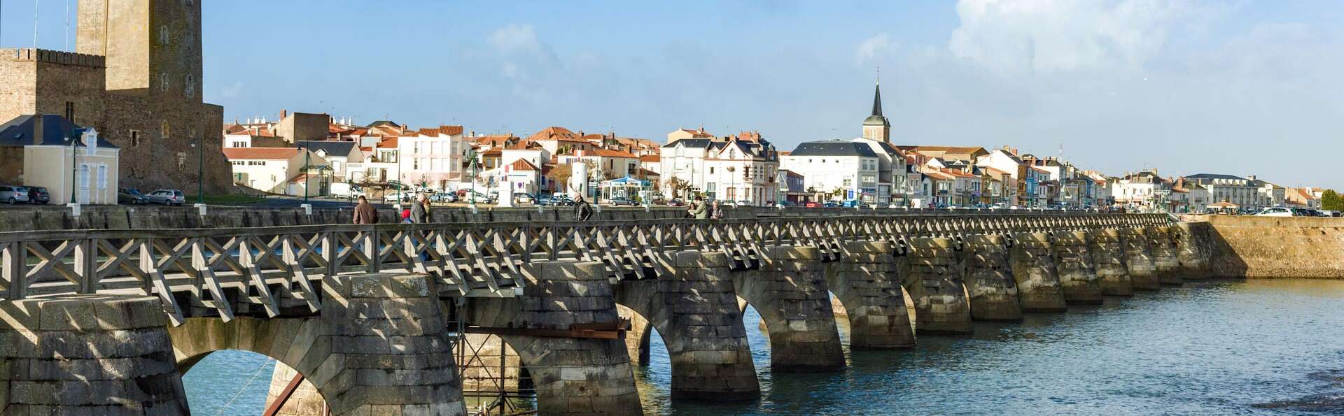 Découvrez les Sables-d'Olonne, chambre avec Balcon et petit déjeuner