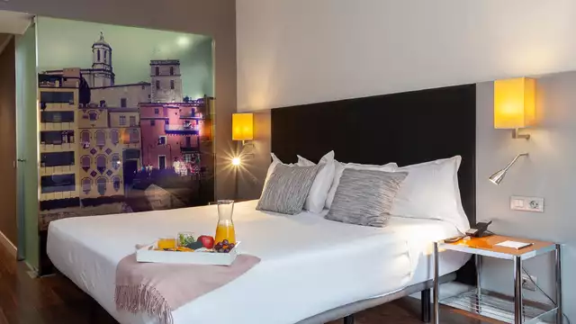 Disfruta de un 4* con desayuno, cena, parking y copa de bienvenida
