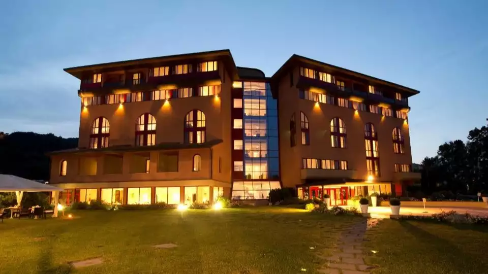 Soggiorno relax a Chianciano Terme in hotel con accesso alla spa massaggio e degustazione
