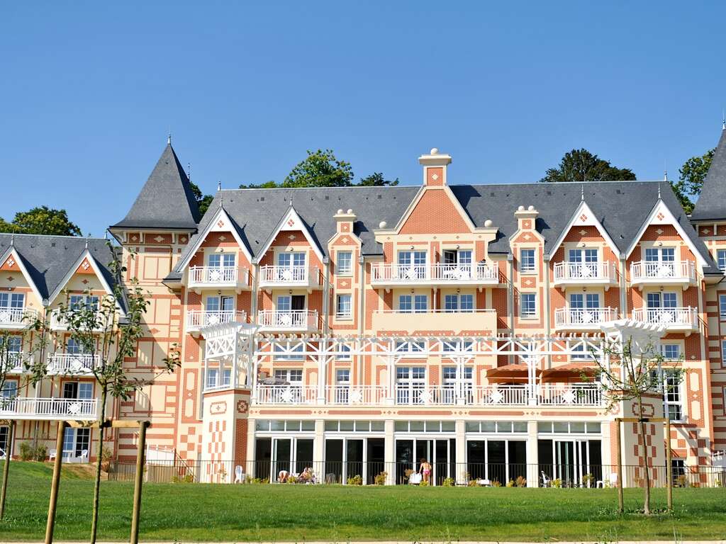 Détente totale avec spa et petit déjeuner, en Normandie - 4* - 2