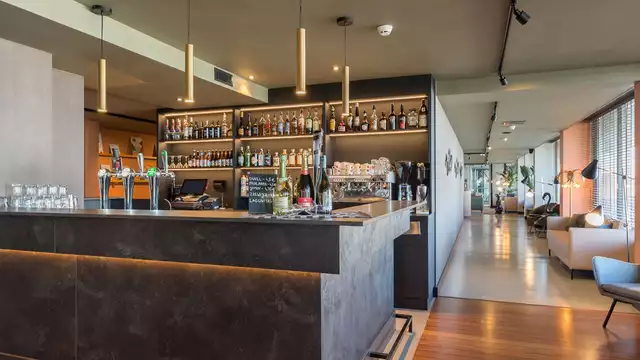 Disfruta del lujo y la relajación en la costa en IJmuiden