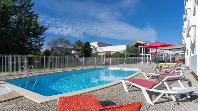 Estancia en familia con entradas de 2 días al Futuroscope en Poitiers