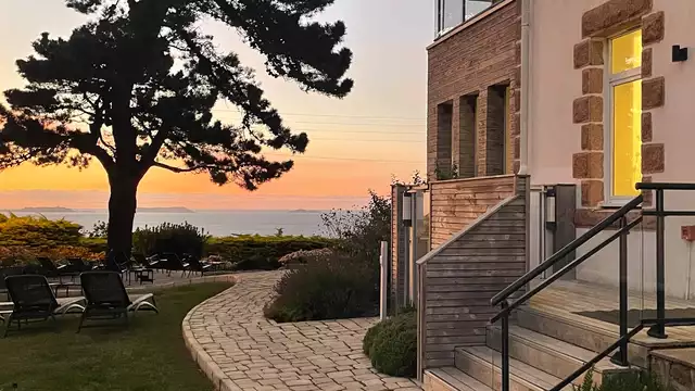Estancia de lujo en suite con vista al mar y spa: Perros Guirec