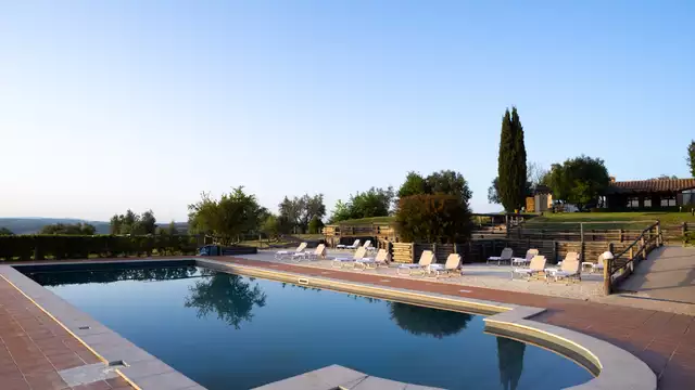 Romantisch uitje in Toscane met een fles wijn (vanaf 2 nachten)
