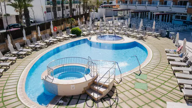 Escapada a Mallorca desde Barcelona con ferry incluido noches
