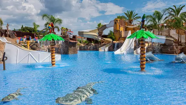 Vacaciones familiares en Lloret de Mar con pensión completa